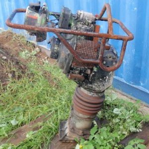 foto Vibrationsstampfer 70kg Rammax DS 68